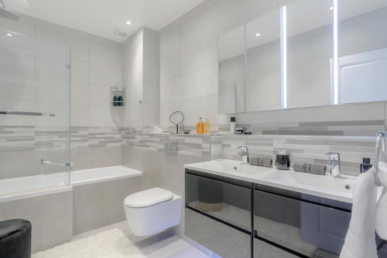 Notting Hill & Hyde Park Exclusive West-End Serene Designer Family Home 5Bed4Bath London Exterior photo