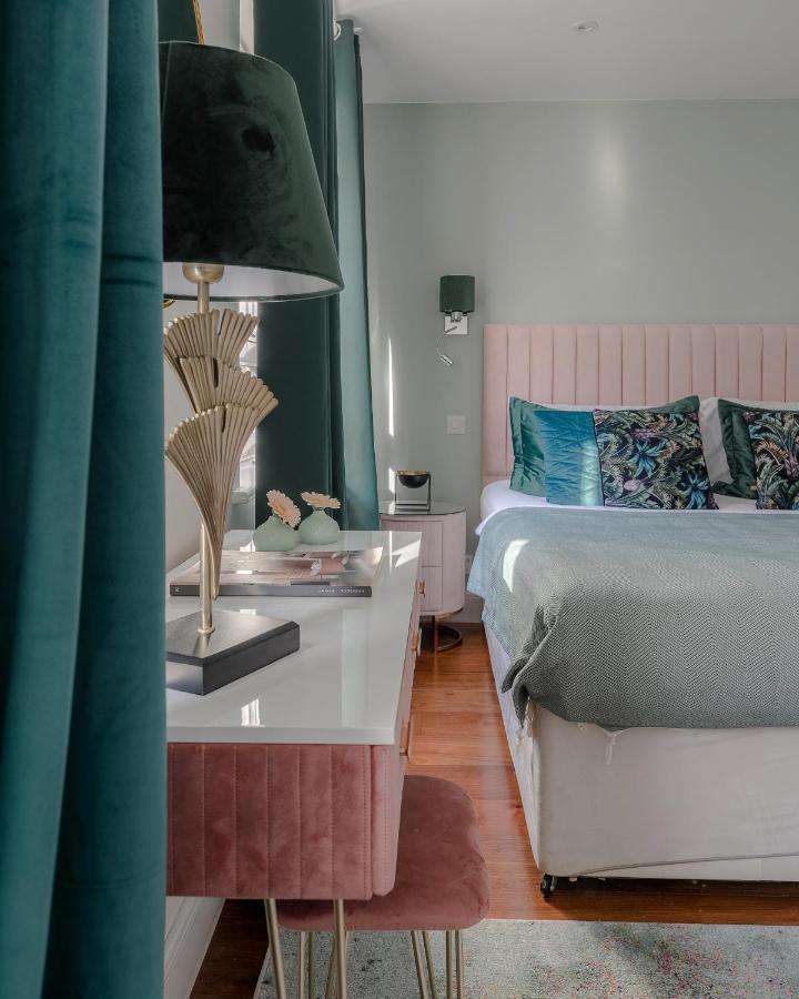 Notting Hill & Hyde Park Exclusive West-End Serene Designer Family Home 5Bed4Bath London Exterior photo
