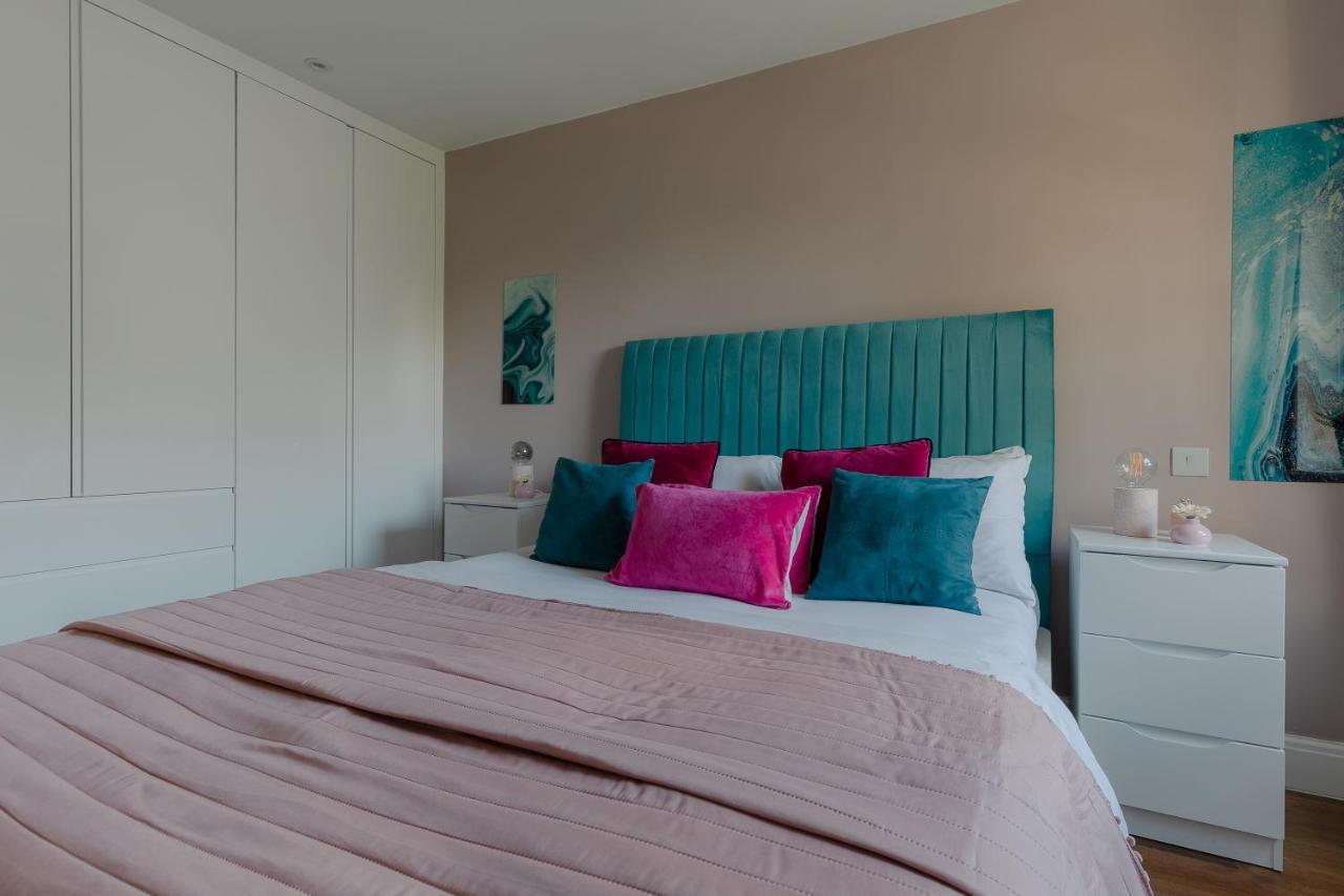 Notting Hill & Hyde Park Exclusive West-End Serene Designer Family Home 5Bed4Bath London Exterior photo